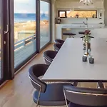 Casa vacanze With A Fireplace 04